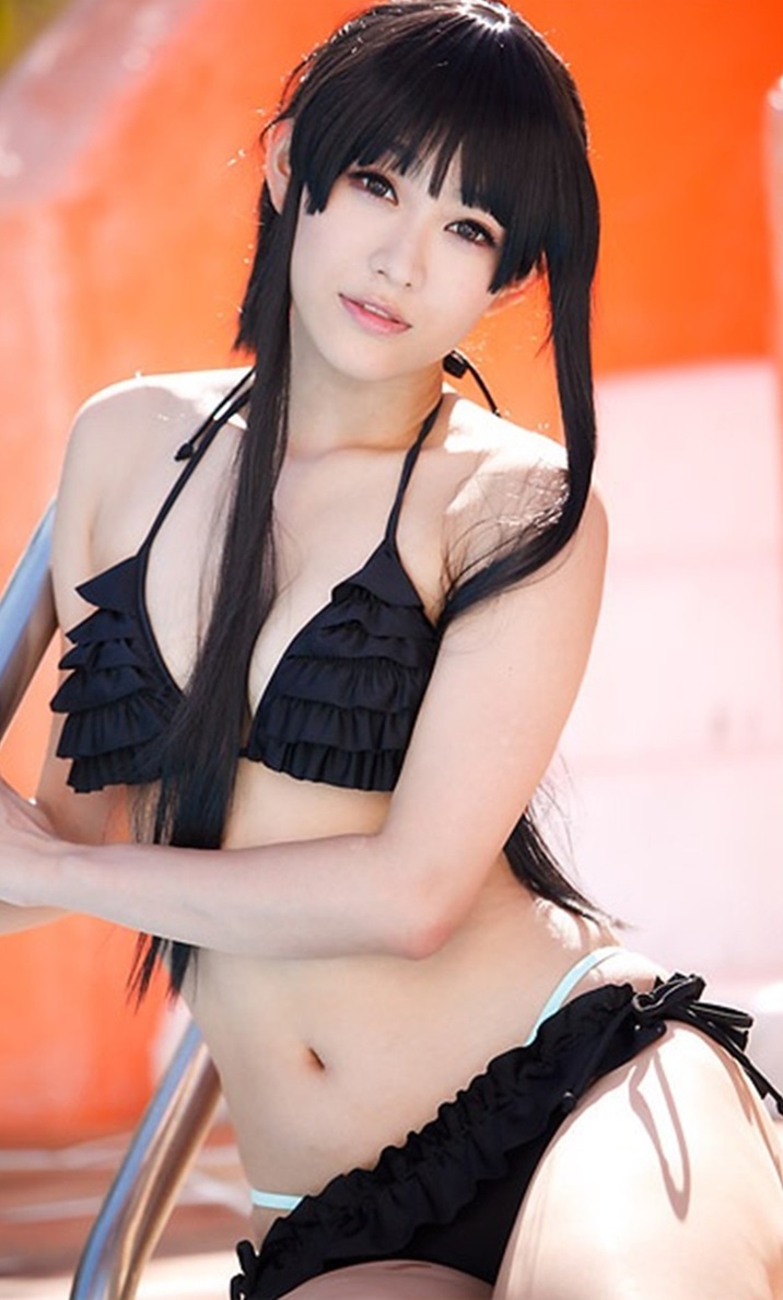 Aira Akiyama Mio Cosplay6