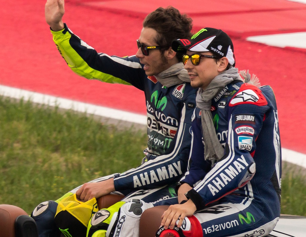 Jorge Lorenzo dan Valentino Rossi berita motogp