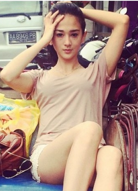 Natasha Ratulangi | Selebriti 3
