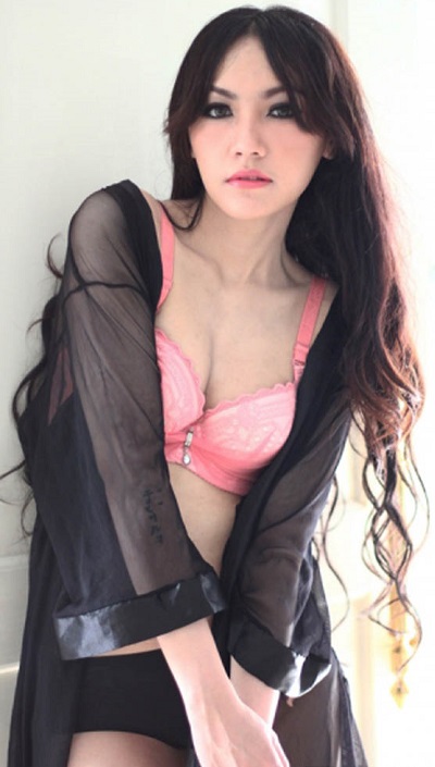 Dewi Salma | Featured Models4